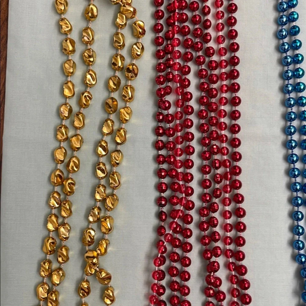 Mardi Gras Beads (40+ strands) - Picture 6 of 6